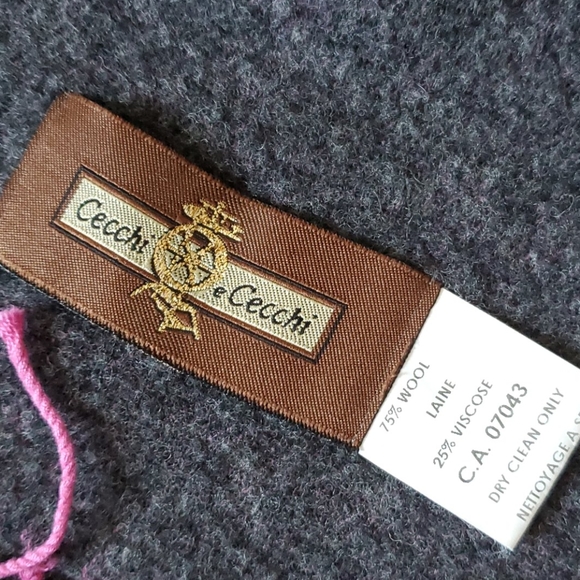 Cecchi e Cecchi italian wool scarf - Picture 3 of 5